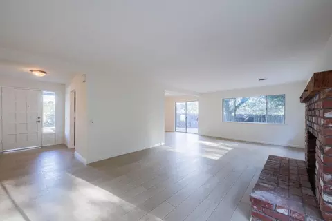 Living - 18924 Vierra Canyon Rd, Prunedale, CA 93907 photo 2 of 5