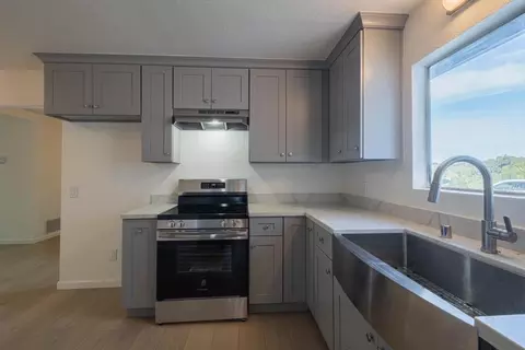Kitchen - 18924 Vierra Canyon Rd, Prunedale, CA 93907 photo 2 of 2