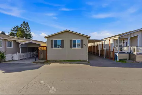 789 Green Valley Road Rd 108, Watsonville, CA 95076