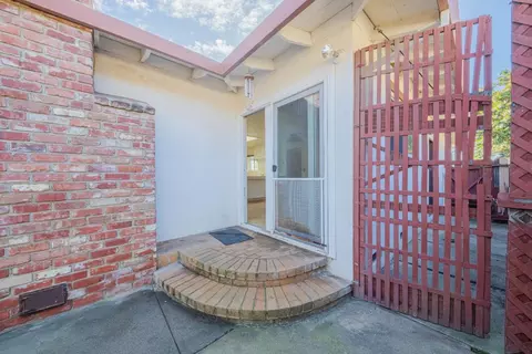 Exterior - 826 Central Ave, Salinas, CA 93901 photo 3 of 9