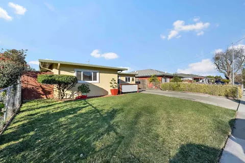 329 Carnegie Dr, Milpitas, CA 95035 photo 6