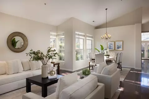 17776 Riverbend Rd, Salinas, CA 93908
