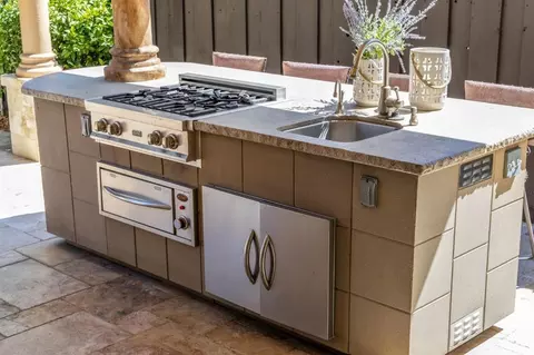 Kitchen - 7460 Miller Ave, Gilroy, CA 95020 photo 1 of 3