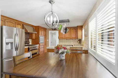 Dining - 7460 Miller Ave, Gilroy, CA 95020 photo 1 of 1