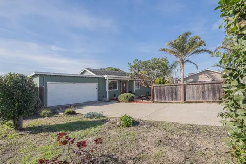 3256 Vista Del Camino Cir, Marina, CA 93933