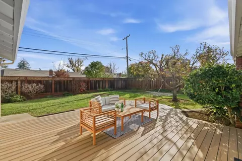 1747 Walnut Dr, Mountain View, CA 94040 photo 35