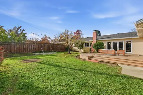 1747 Walnut Dr, Mountain View, CA 94040 photo 36