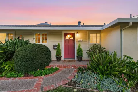 1747 Walnut Dr, Mountain View, CA 94040 photo 6