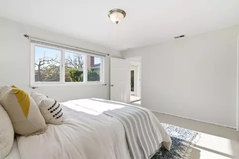 1747 Walnut Dr, Mountain View, CA 94040 photo 21