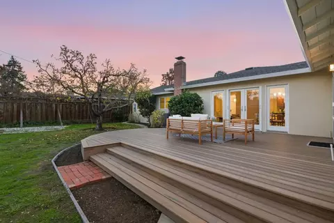 1747 Walnut Dr, Mountain View, CA 94040 photo 4