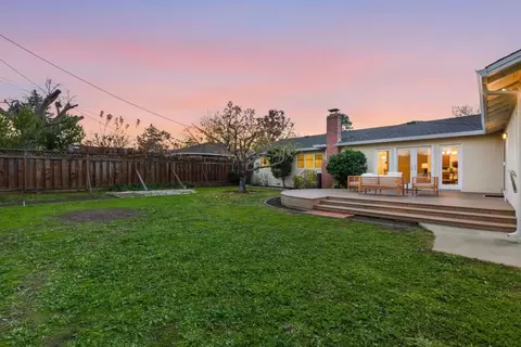 1747 Walnut Dr, Mountain View, CA 94040 photo 33