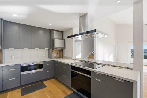 Kitchen - 132 Pax Place Ct, Aptos, CA 95003 photo 3 of 5