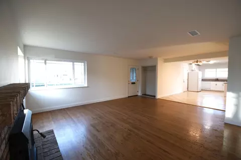 Living - 522 E Alvin Dr, Salinas, CA 93906 photo 6 of 6