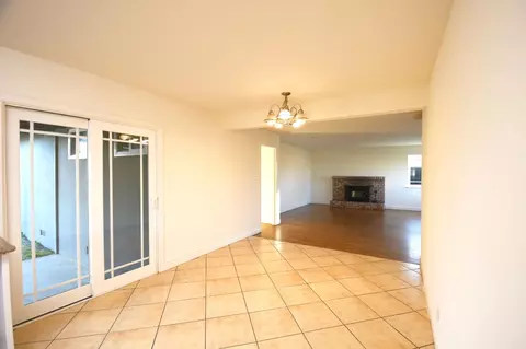 Living - 522 E Alvin Dr, Salinas, CA 93906 photo 5 of 6