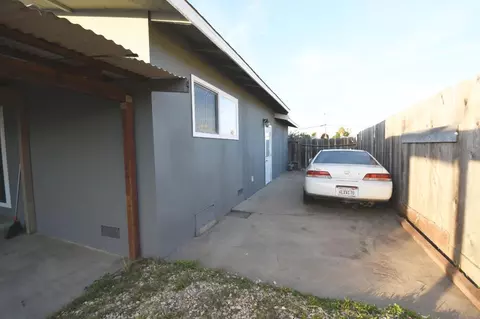 Exterior - 522 E Alvin Dr, Salinas, CA 93906 photo 4 of 4