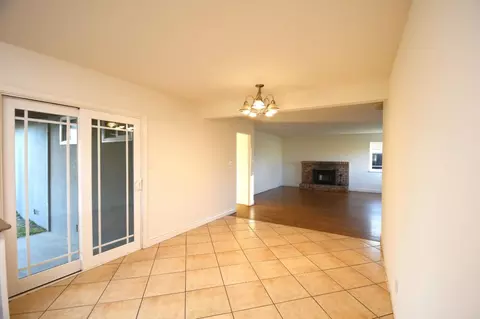 Living - 522 E Alvin Dr, Salinas, CA 93906 photo 4 of 6