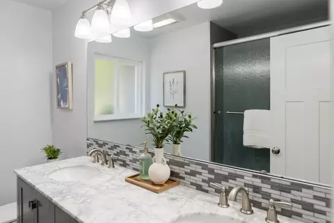 Bath - 602 Navarra Dr, Scotts Valley, CA 95066 photo 2 of 7
