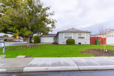 2697 Cabrillo Ave, Santa Clara, CA 95051