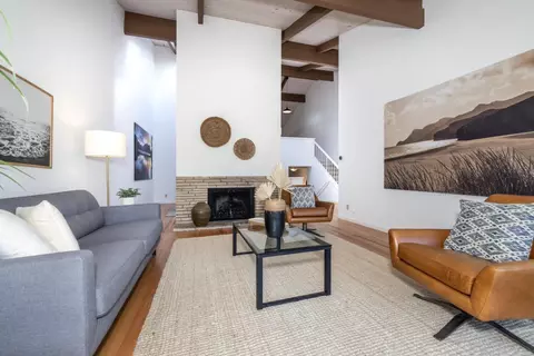 166 Sand Hill Cir, Menlo Park, CA 94025