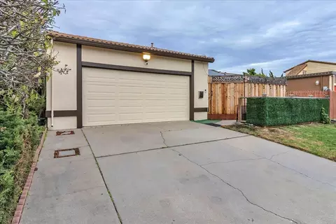 1680 Seville St, Salinas, CA 93906