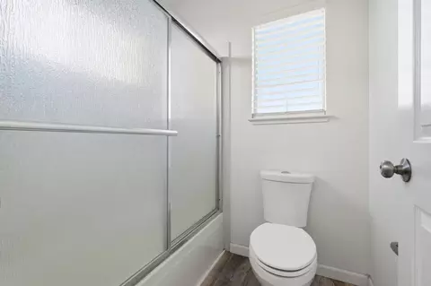 Bath - 1672 Bailey Dr, Ripon, CA 95366 photo 5 of 5