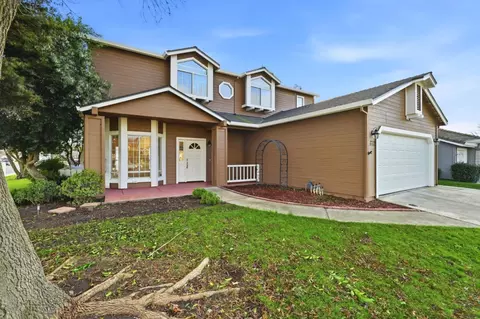 Exterior - 1672 Bailey Dr, Ripon, CA 95366 photo 7 of 11