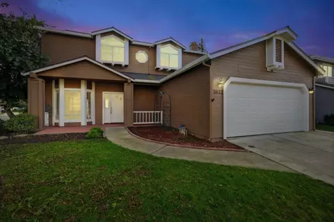 Exterior - 1672 Bailey Dr, Ripon, CA 95366 photo 4 of 11