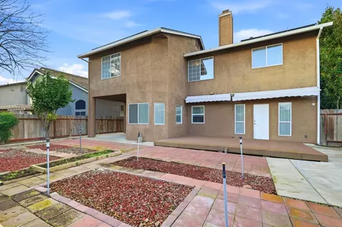 Exterior - 1672 Bailey Dr, Ripon, CA 95366 photo 9 of 11