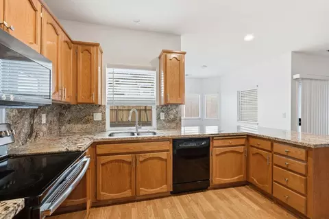 Kitchen - 1672 Bailey Dr, Ripon, CA 95366 photo 1 of 3