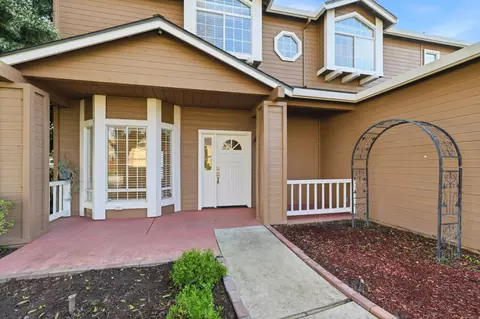 Exterior - 1672 Bailey Dr, Ripon, CA 95366 photo 8 of 11