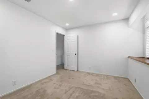 Bedroom - 1672 Bailey Dr, Ripon, CA 95366 photo 5 of 15