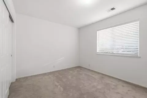 Bedroom - 1672 Bailey Dr, Ripon, CA 95366 photo 7 of 15