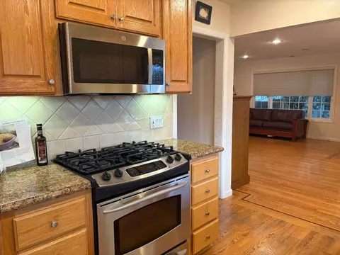 Kitchen - 233 E Taylor Ave, Sunnyvale, CA 94085 photo 2 of 3