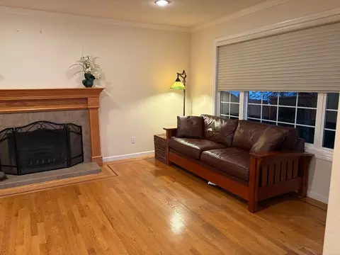 Living - 233 E Taylor Ave, Sunnyvale, CA 94085 photo 2 of 2