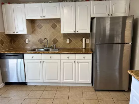 Kitchen - 2829 Hilltop Rd, Concord, CA 94520 photo 1 of 3