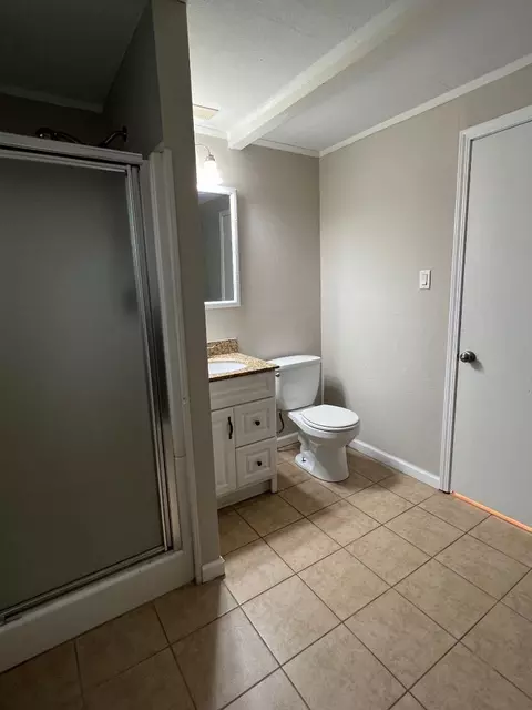 Bath - 2829 Hilltop Rd, Concord, CA 94520 photo 1 of 2