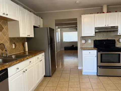 Kitchen - 2829 Hilltop Rd, Concord, CA 94520 photo 2 of 3