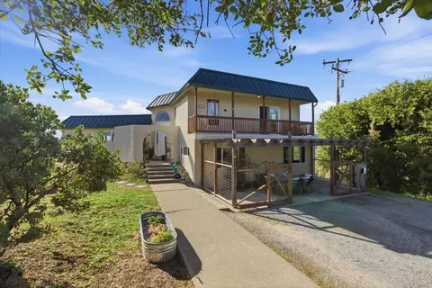 16999 Mcgill Rd, Saratoga, CA 95070