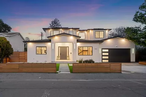 1521 Meadow Ln, Mountain View, CA 94040
