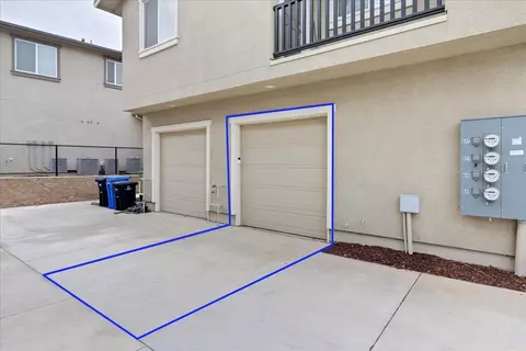 Exterior - 851 Mora Cir, Soledad, CA 93960 photo 4 of 6