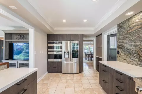 Kitchen - 247 Oak St, Salinas, CA 93901 photo 2 of 5