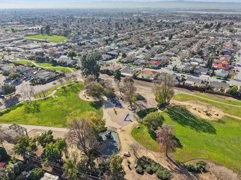 View/Area - 320 Coelho St, Milpitas, CA 95035 photo 5 of 5