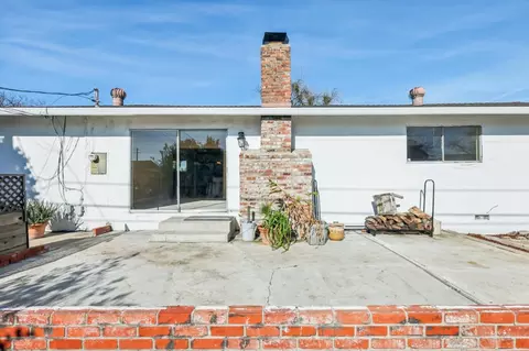 Exterior - 320 Coelho St, Milpitas, CA 95035 photo 3 of 4