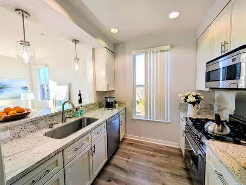 1066 41st Ave A207, Capitola, CA 95010