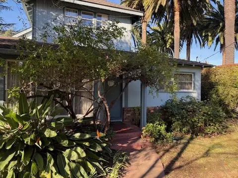 1280 Grant Rd, Los Altos, CA 94024