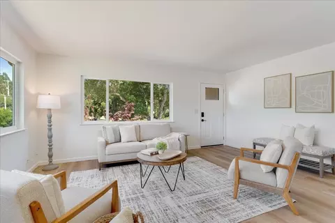 24 Robak Dr, La Selva Beach, CA 95076