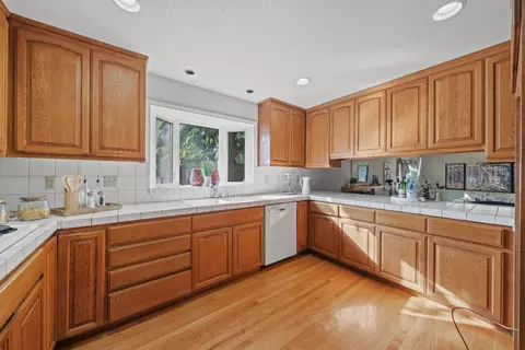 Kitchen - 3393 Sutton Loop, Fremont, CA 94536 photo 1 of 3