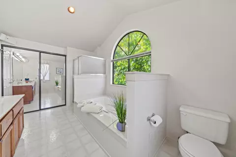Bath - 3393 Sutton Loop, Fremont, CA 94536 photo 4 of 4