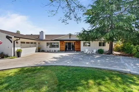 105 Rays Cir, Hollister, CA 95023