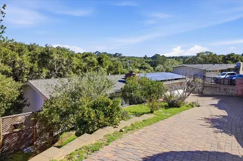 17 Los Encinos Dr, Del Rey Oaks, CA 93940
